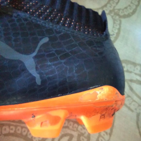 Puma cleats size 5.5 - Picture 5 of 6